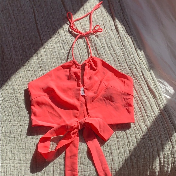 Superdown Halter Top - Picture 3 of 4